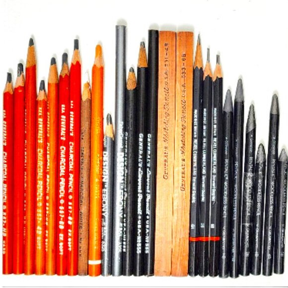 Quality Professional Artist Graphite & Charcoal Drawing & Sketching Pencils - Picture 2 of 4